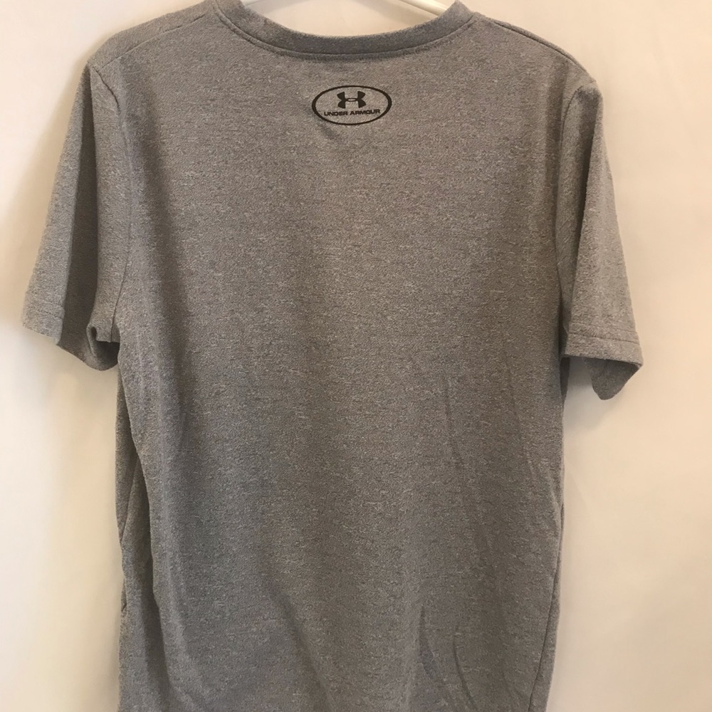 Under Armour Tee - Picture 2 of 3